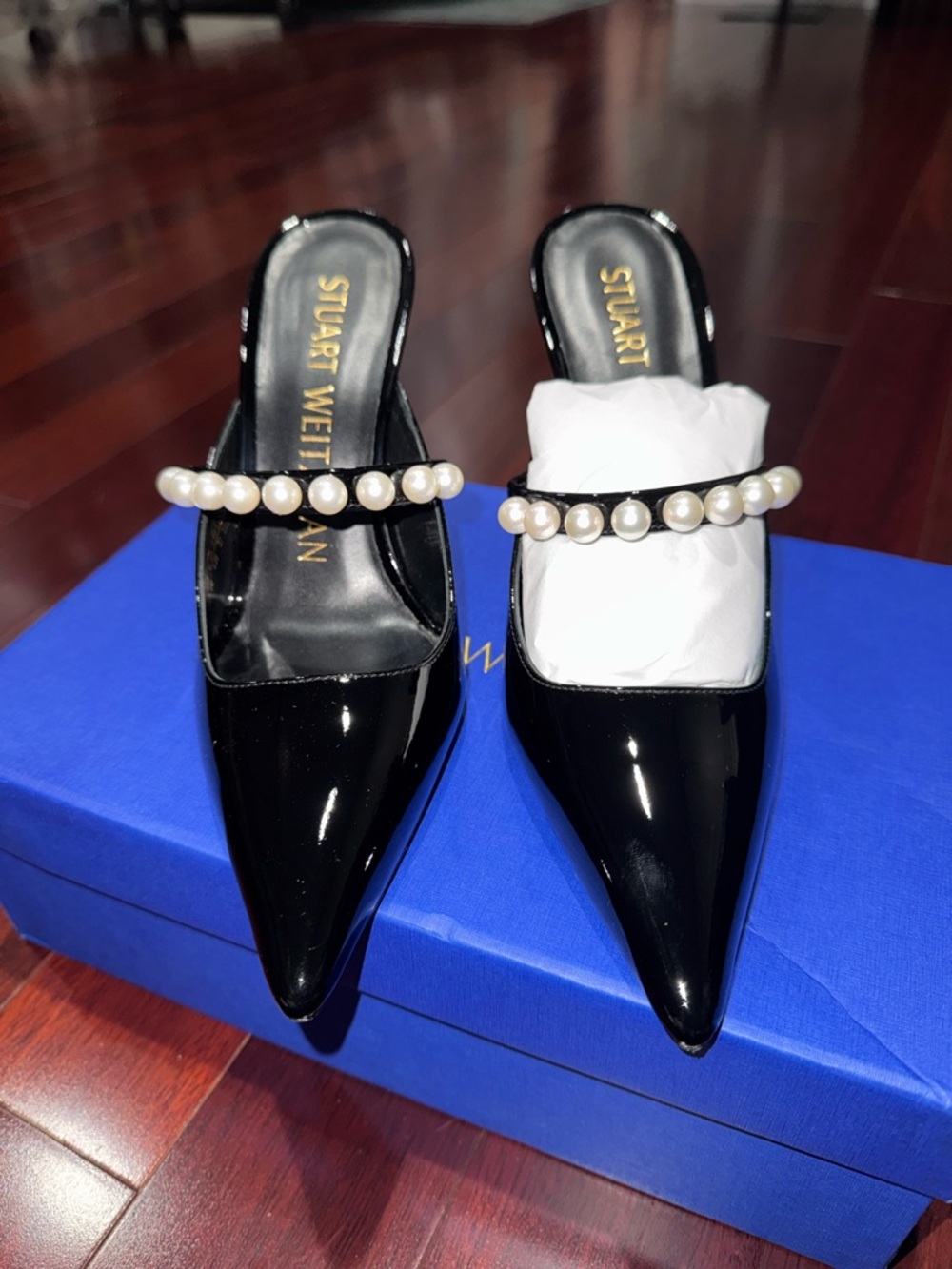 NIB-Stuart Weitzman Black Patent Pearl-Embellished Pointed Mules